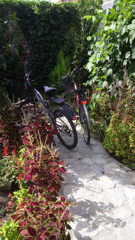 Veda Guest House Pomorie Ngoại thất bức ảnh