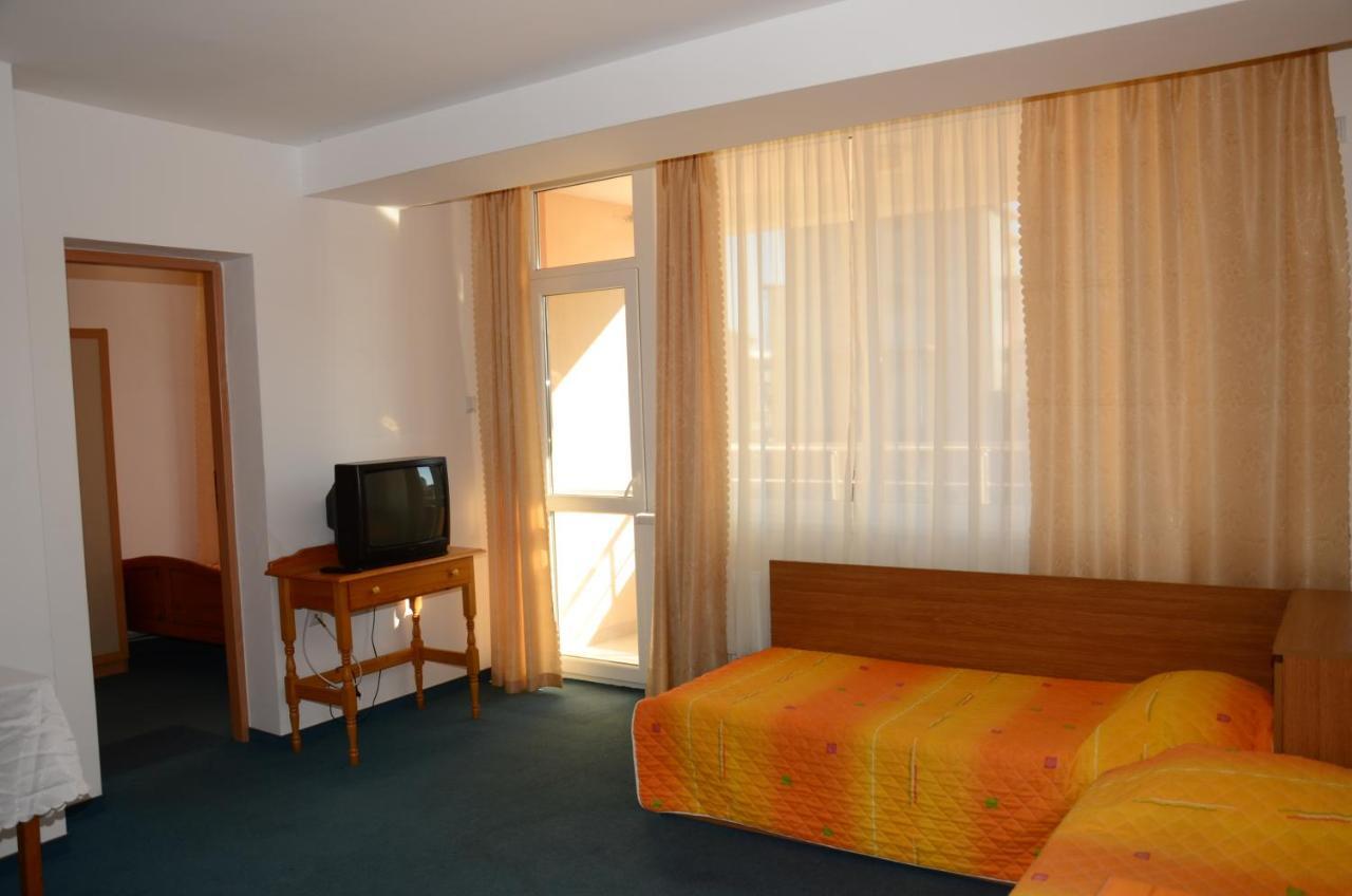 Veda Guest House Pomorie Ngoại thất bức ảnh